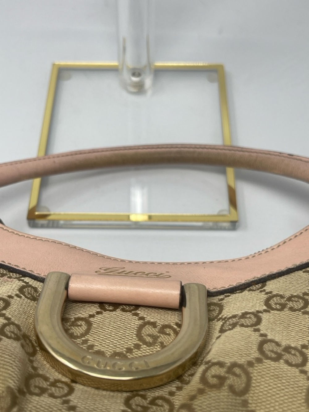 Gucci Beige Signature Canvas Shoulder Bag with Pink Trim - Picture 14 of 14